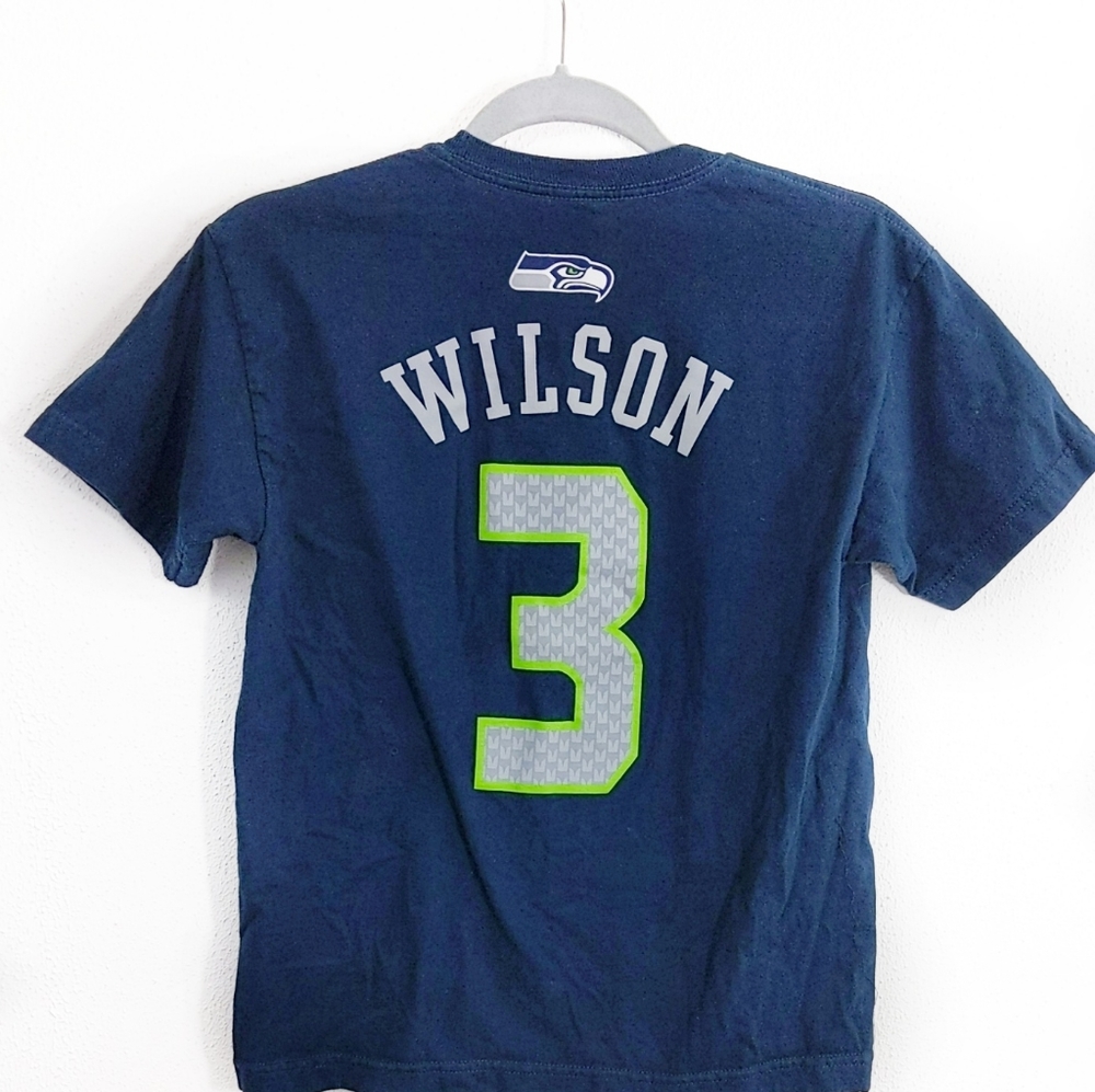 Seahawks Wilson 3 tee sz M 10-12